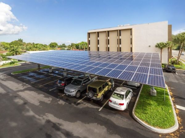Impianto fotovoltaico parcheggio